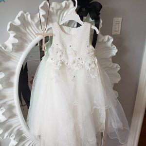 Brand new girls flower girl communion dress size 6